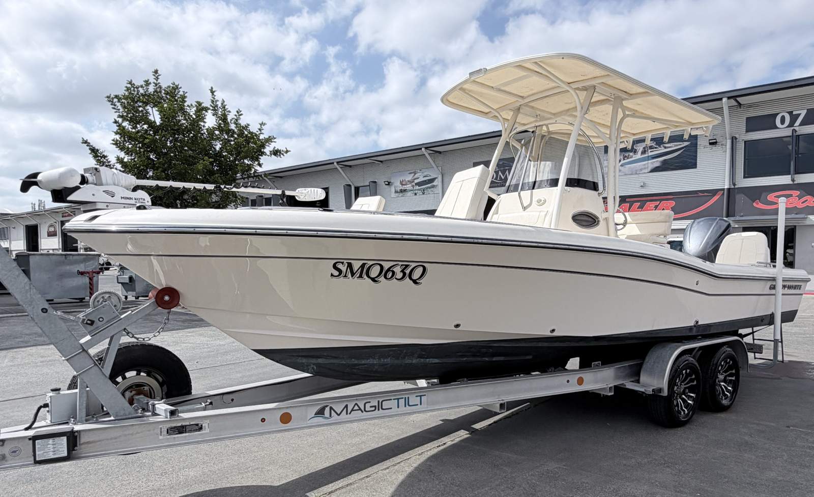 Grady-White 251 CE