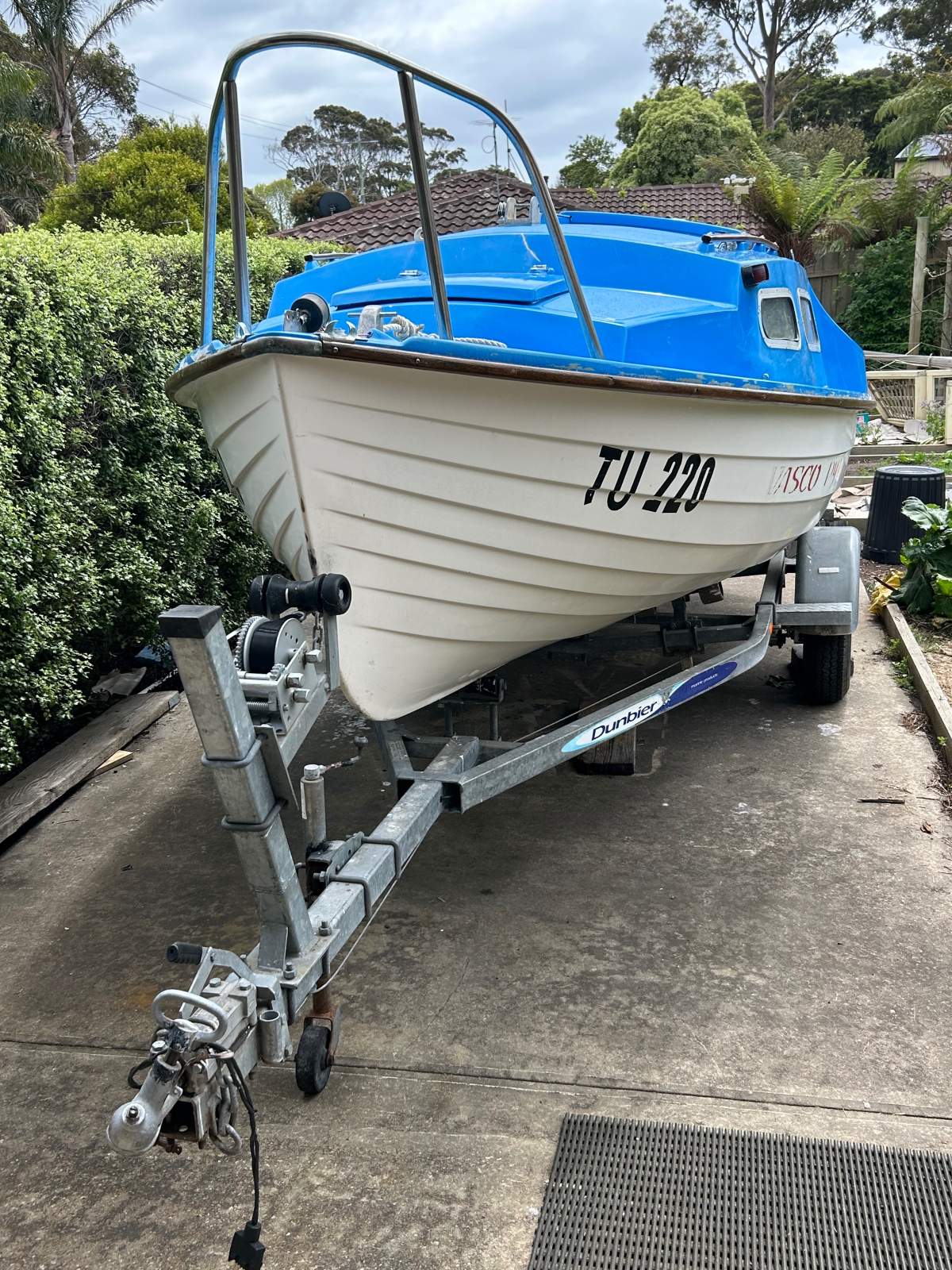 Botterill Explorer 16