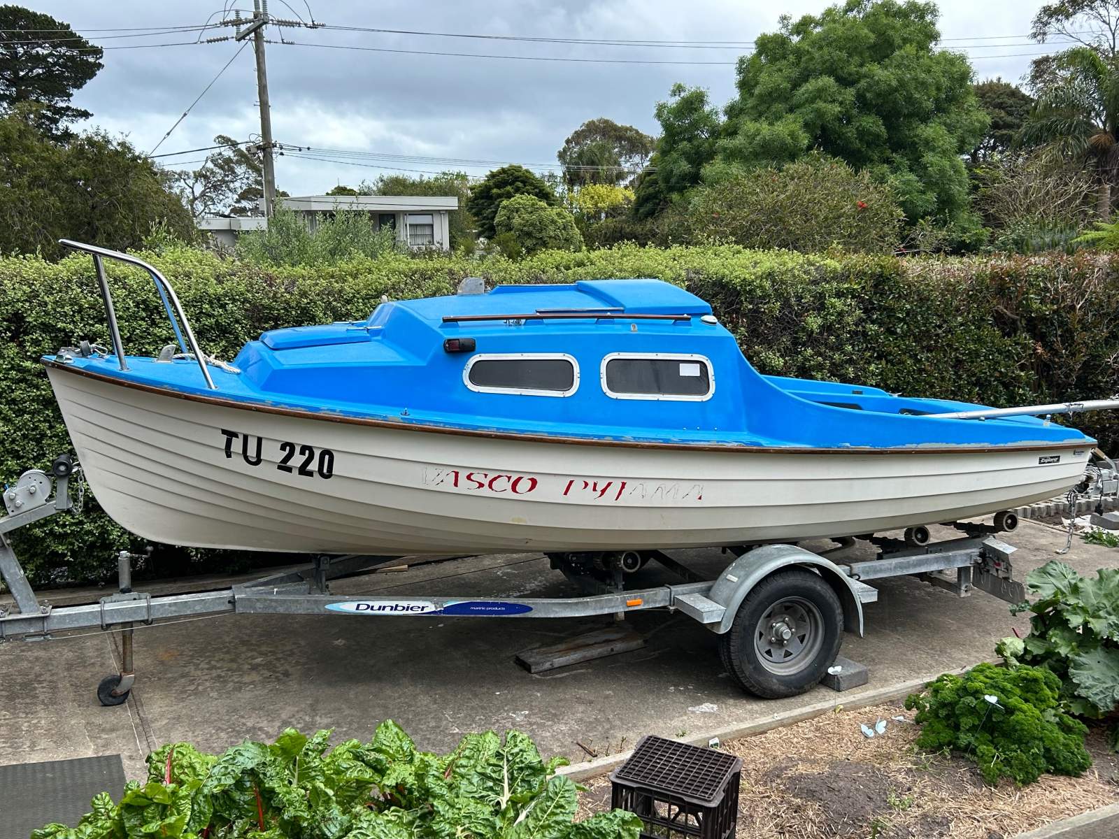Botterill Explorer 16
