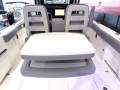 Boston Whaler 330 Outrage Centre Console