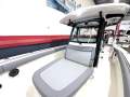Boston Whaler 330 Outrage Centre Console