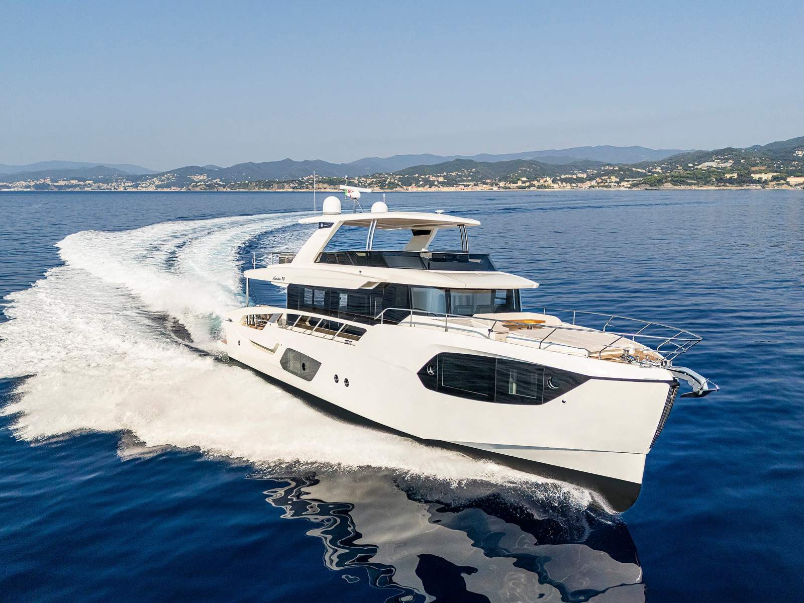 Absolute Navetta 70