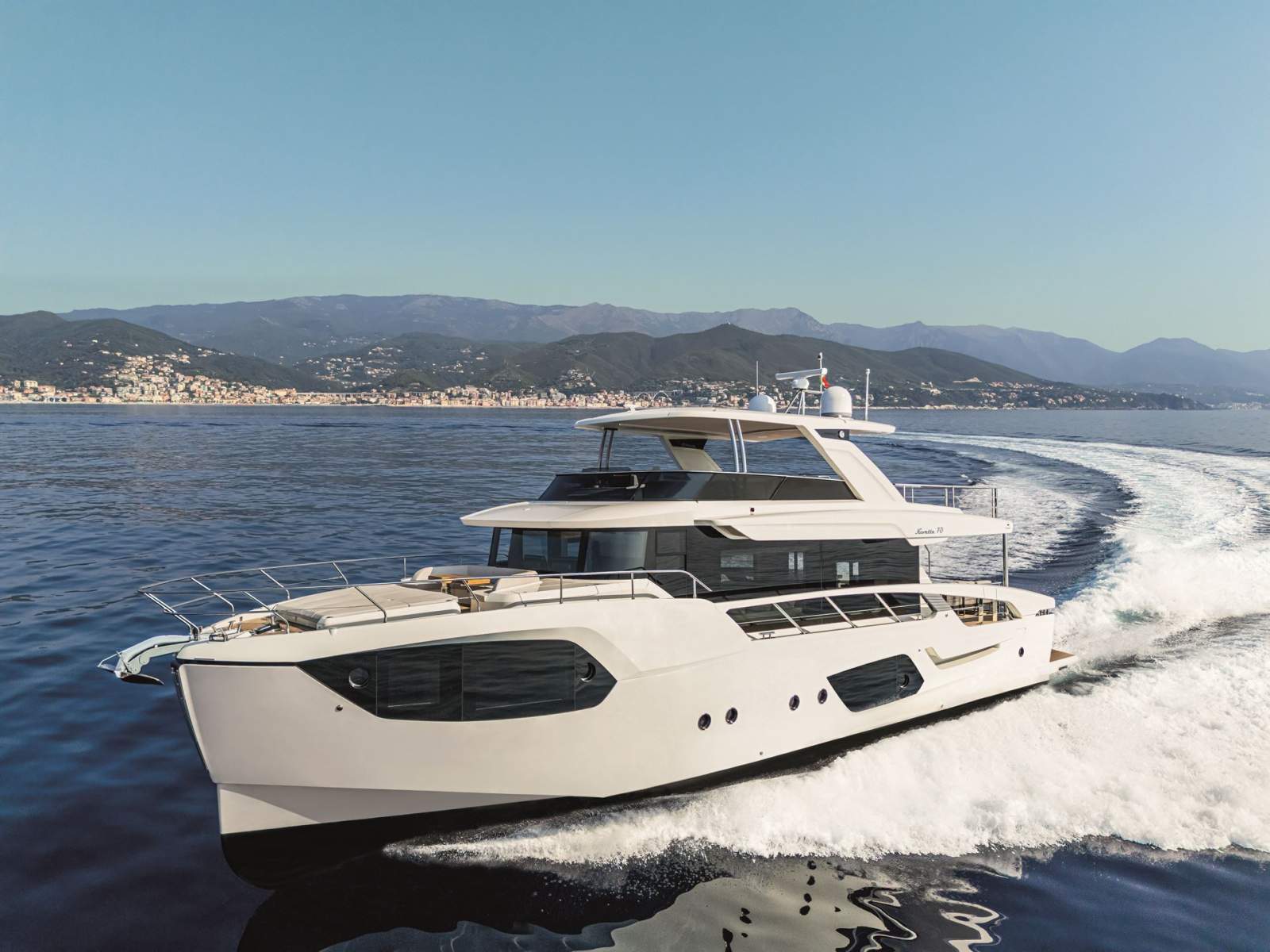 Absolute Navetta 70
