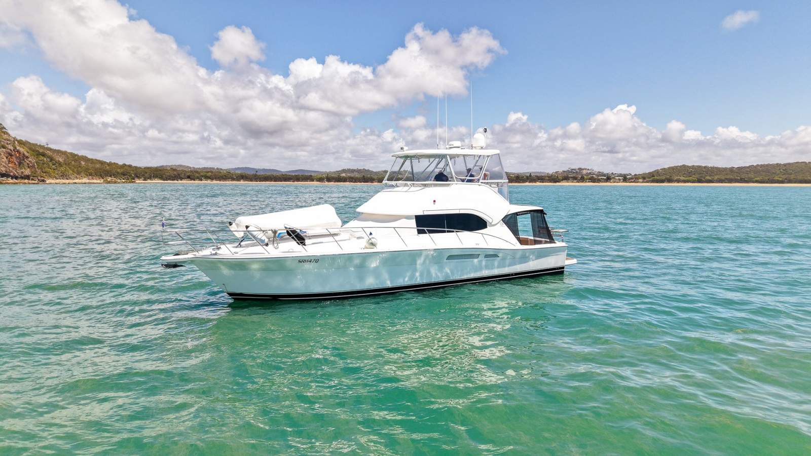 Riviera 47 Flybridge