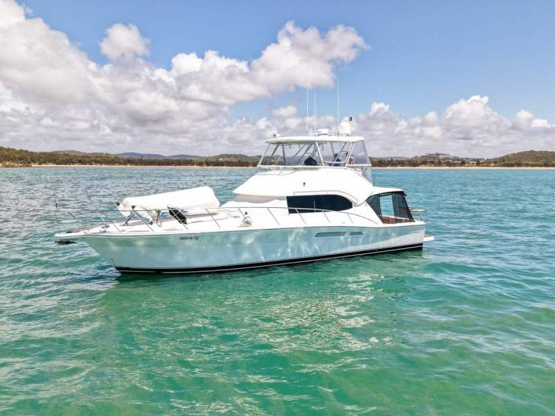 Riviera 47 Flybridge