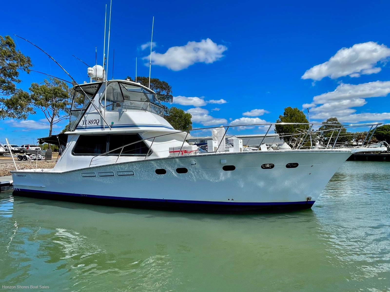 Cresta 46 Flybridge Twin 800HP MAN Diesels | Extensive Maintenance