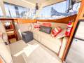 Mustang M37 Flybridge