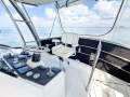 Mustang M37 Flybridge