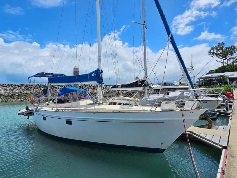 Nantucket Islander 33