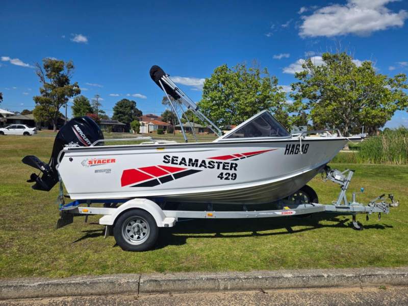 Stacer 429 Sea Master 60hp Mercury four stroke & alloy trailer