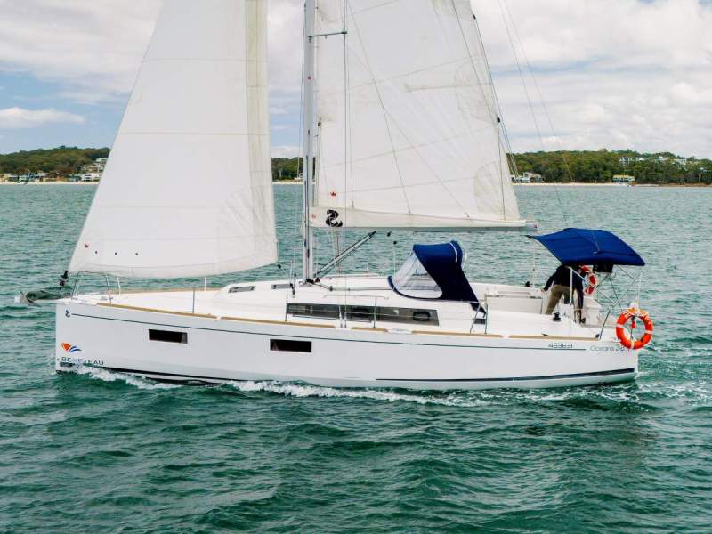 Beneteau Oceanis 38.1 In Commercial Survey