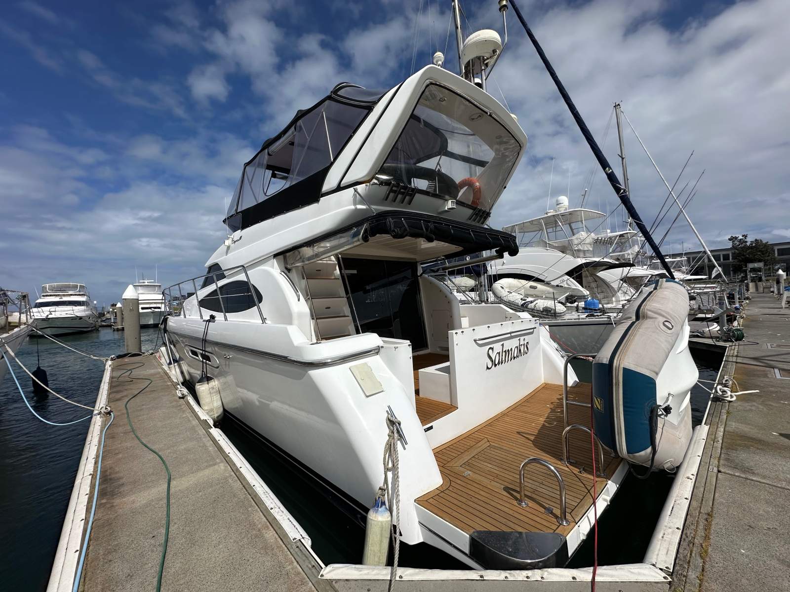 Dyna 48 Flybridge