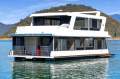Sojourner Houseboat Holiday Home @ Lake Eildon:Sojourner @ Lake Eildon