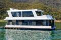 Sojourner Houseboat Holiday Home @ Lake Eildon:Sojourner @ Lake Eildon