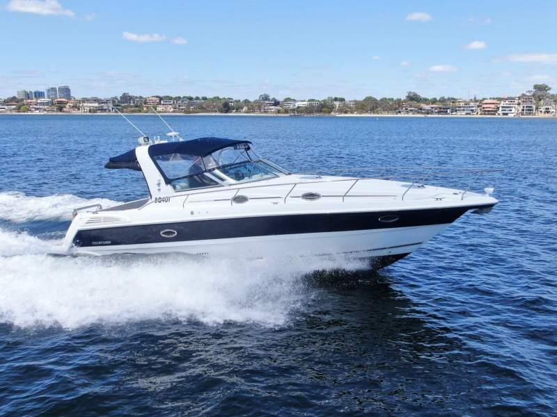 Mustang 3800 Sportscruiser Rebuilt engine, teak decking