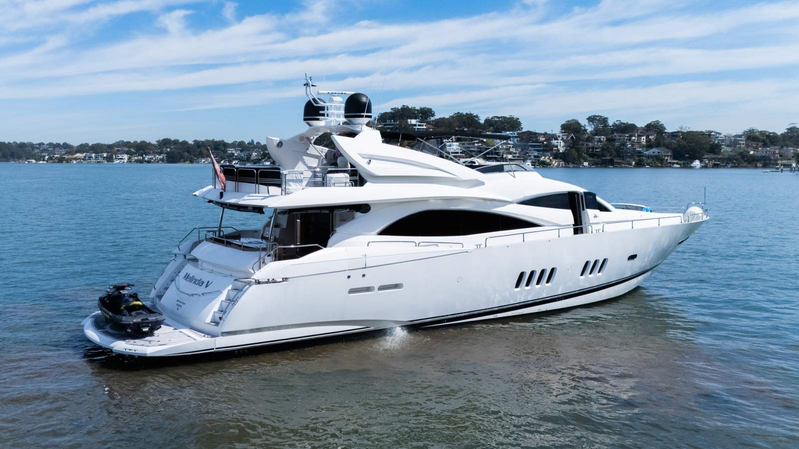 Sunseeker Yacht 90