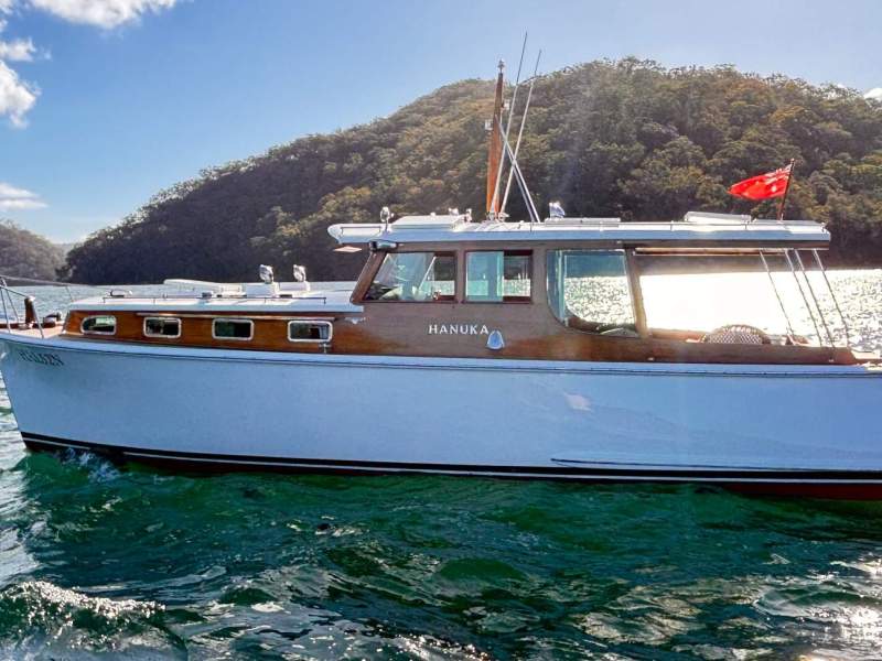 Halvorsen Sedan Cruiser 30' Halvorsen Sedan Cruiser 'Hanuka' - 1/3 Share