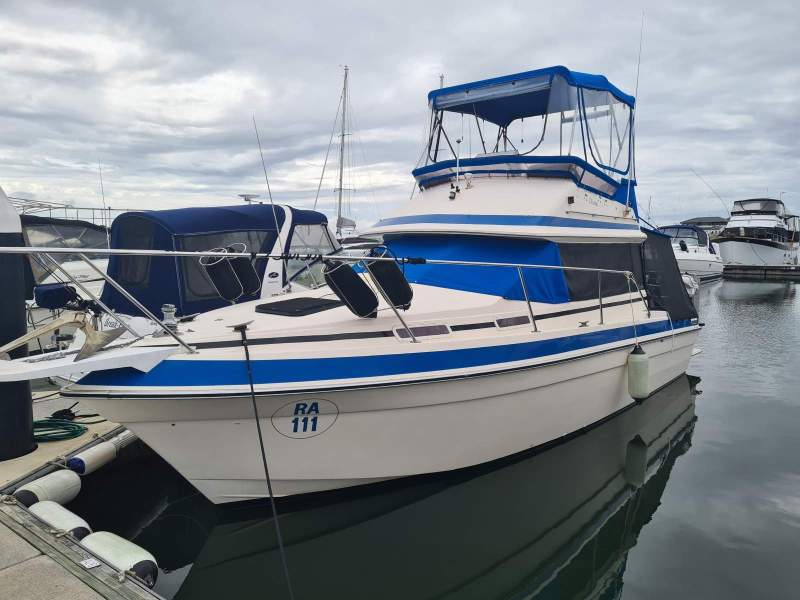 Markline 900 Flybridge