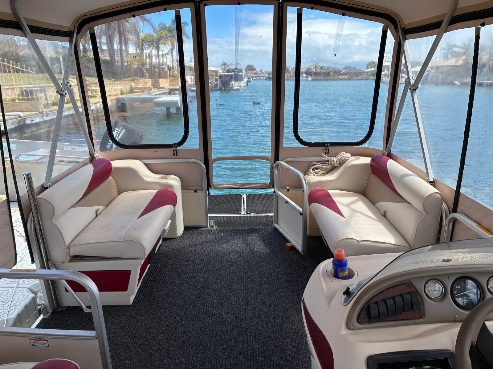 Sweetwater Challenger 180 HD Pontoon boat