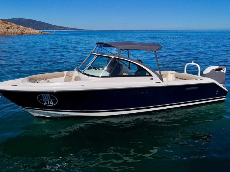 Pursuit DC265 Only 57 hours complete with alloy trailer