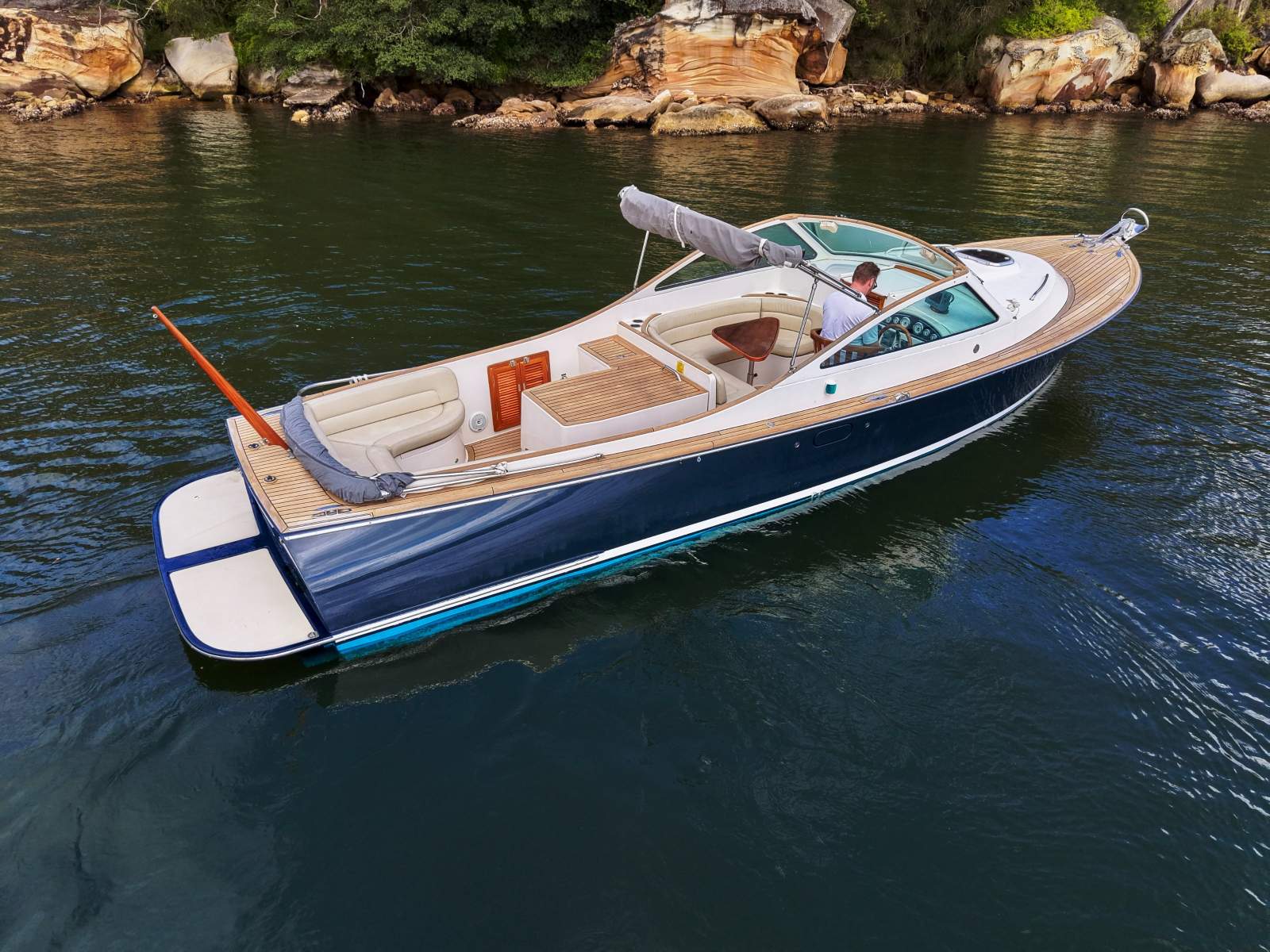 Nordic Star 33 Runabout