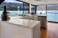 ONE LIFE Houseboat Holiday Home on Lake Eildon:One Life on Lake Eildon