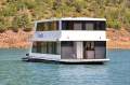 ONE LIFE Houseboat Holiday Home on Lake Eildon:One Life on Lake Eildon