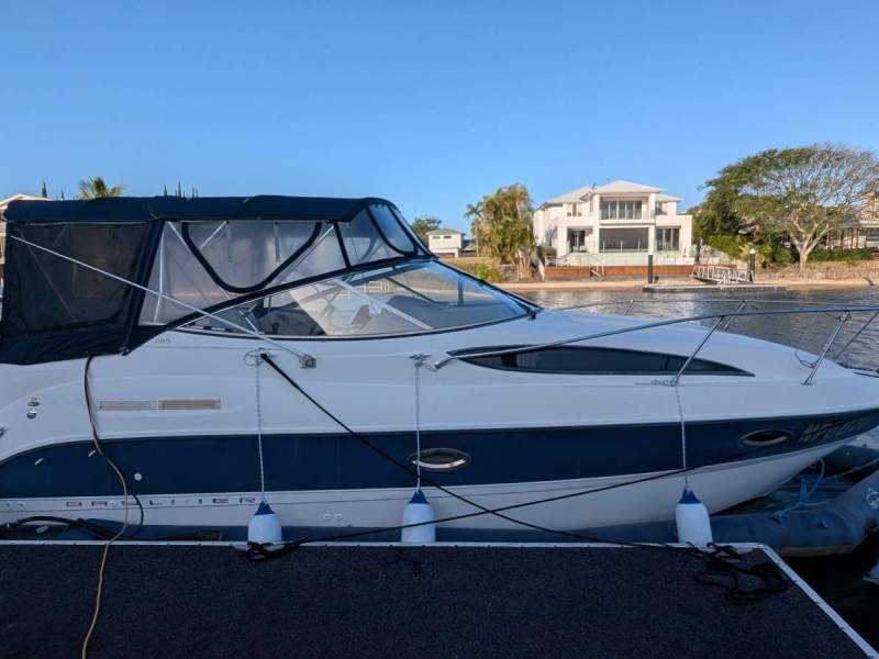 Bayliner 265 Ciera (Wide Body) plus Fabdock