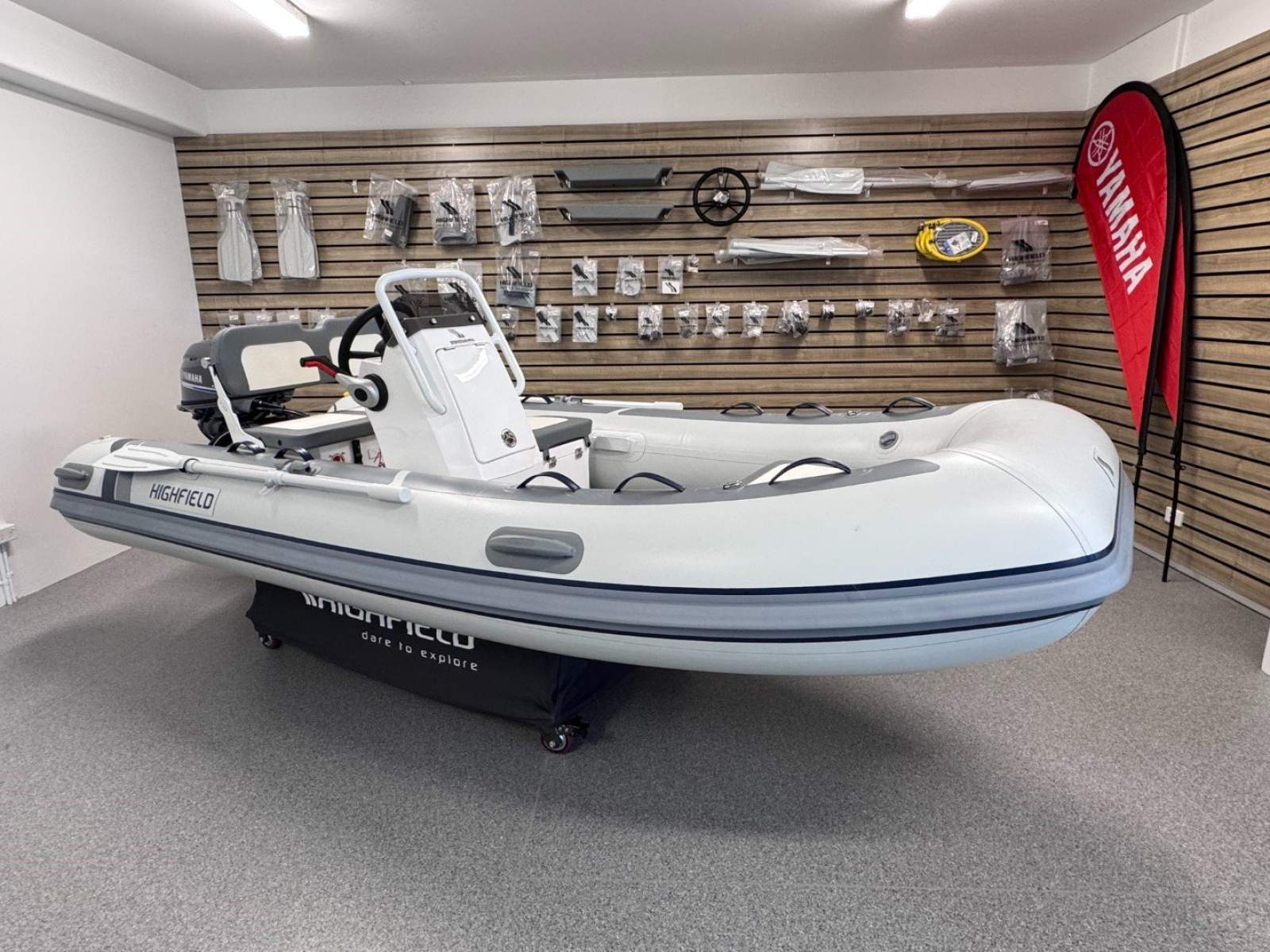 Highfield Classic 380 Hypalon with GT Console & Yamaha F25 Remote