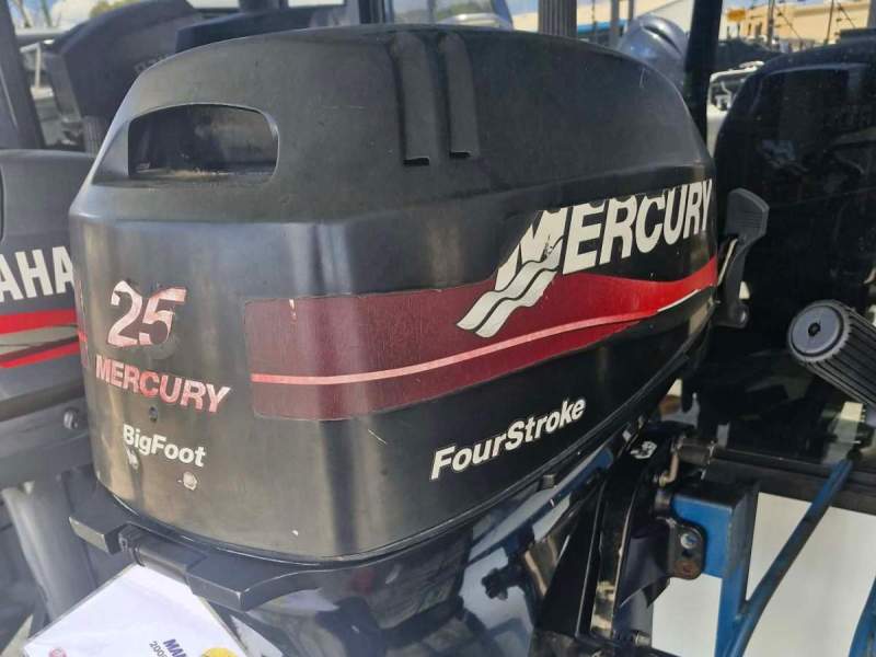 2000 Mercury 25hp Outboard Motor