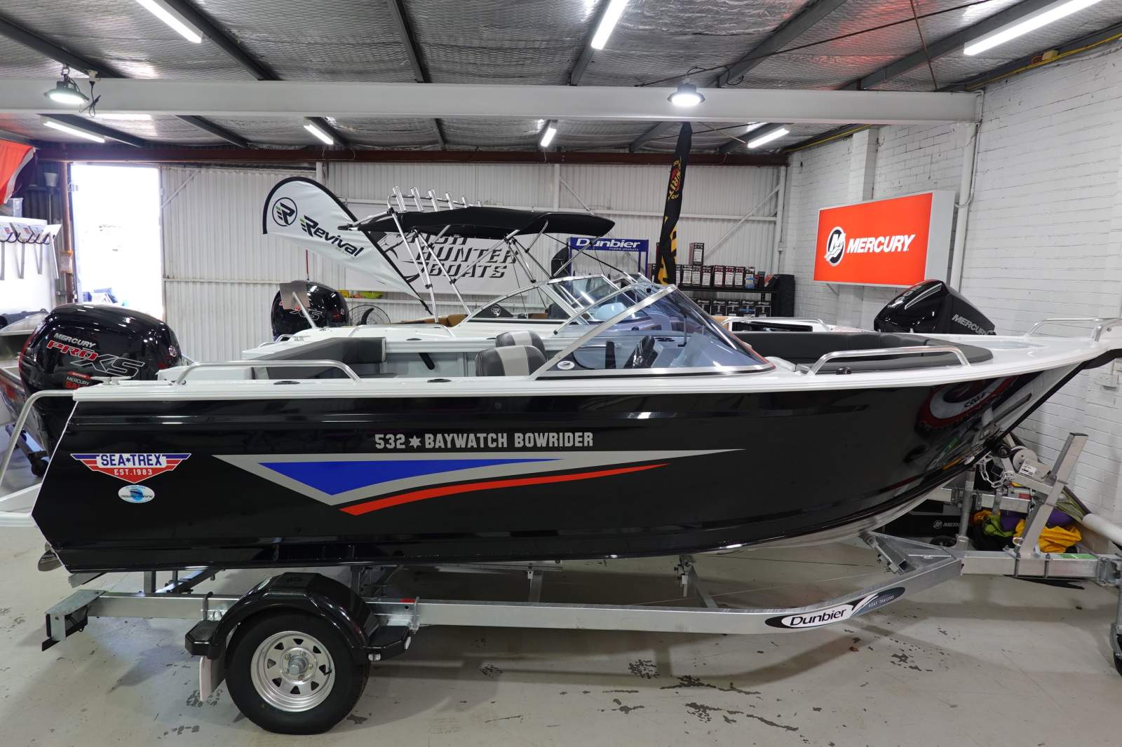 Sea-Trex 532 Baywatch Bowrider