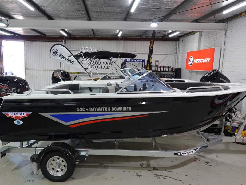 Sea-Trex 532 Baywatch Bowrider
