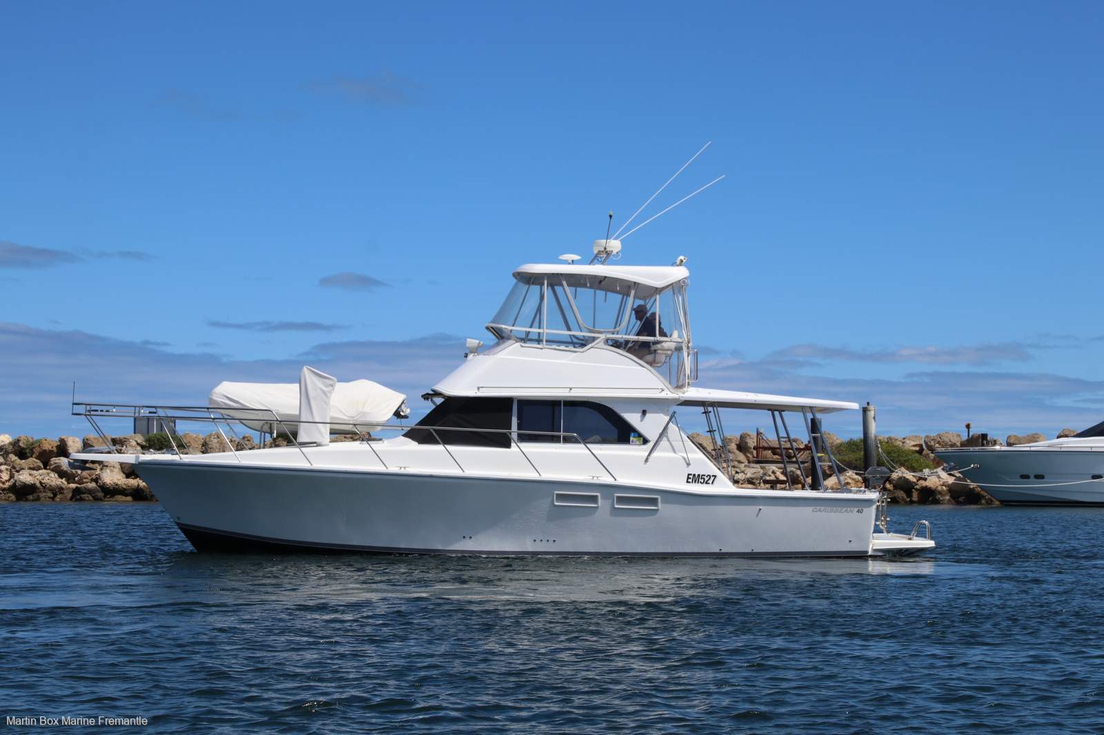 Caribbean 40 Flybridge Cruiser With Digital Controls And Bow Thruster