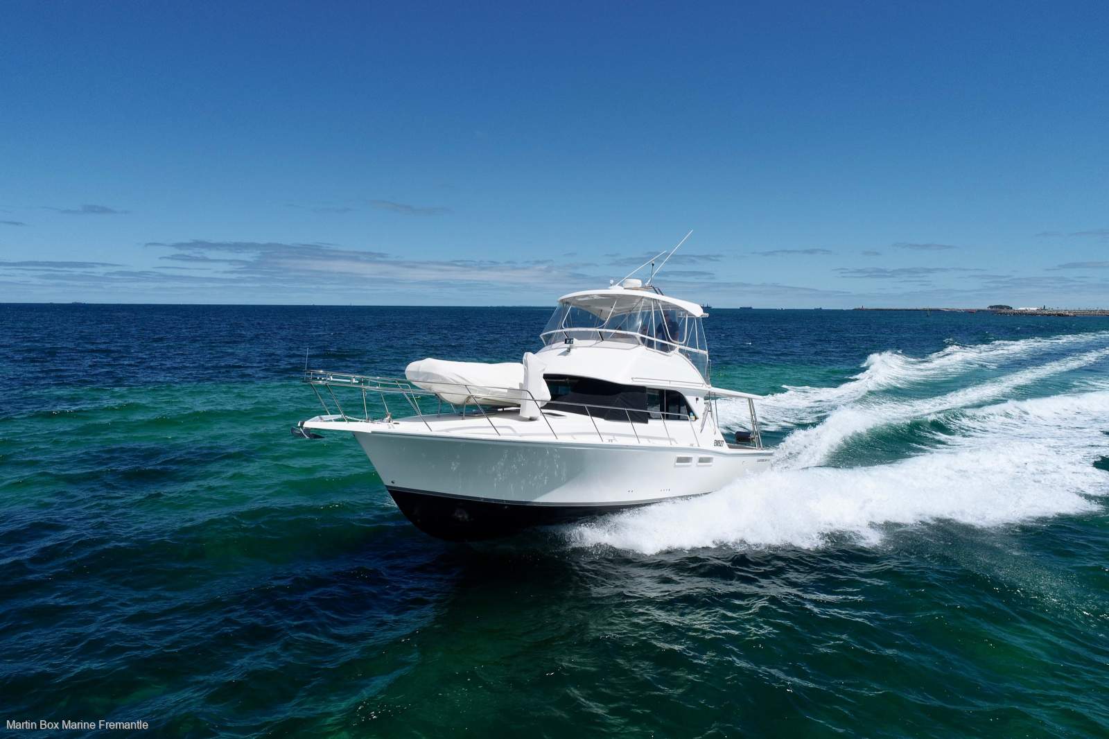 Caribbean 40 Flybridge Cruiser With Digital Controls And Bow Thruster