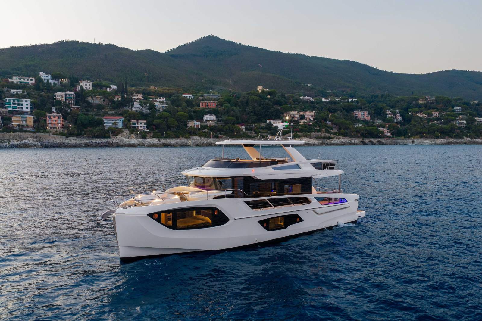 Absolute Navetta 66