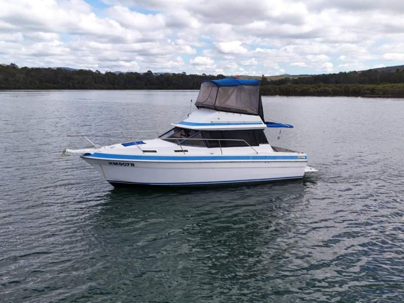 Markline 900 Flybridge