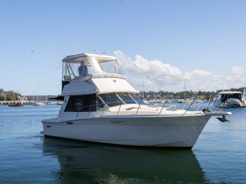Mariner 3400 Flybridge
