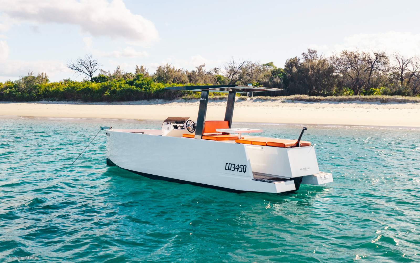 De Antonio Yachts D23