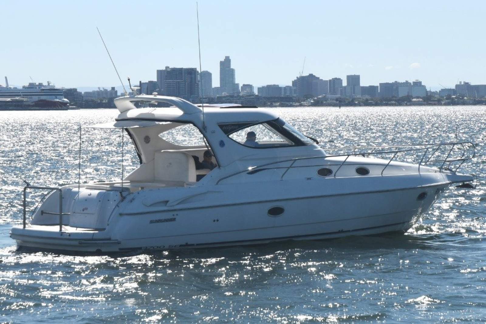 Sunrunner 3700SE ECLIPSE HARD TOP - DIESEL ENGINES
