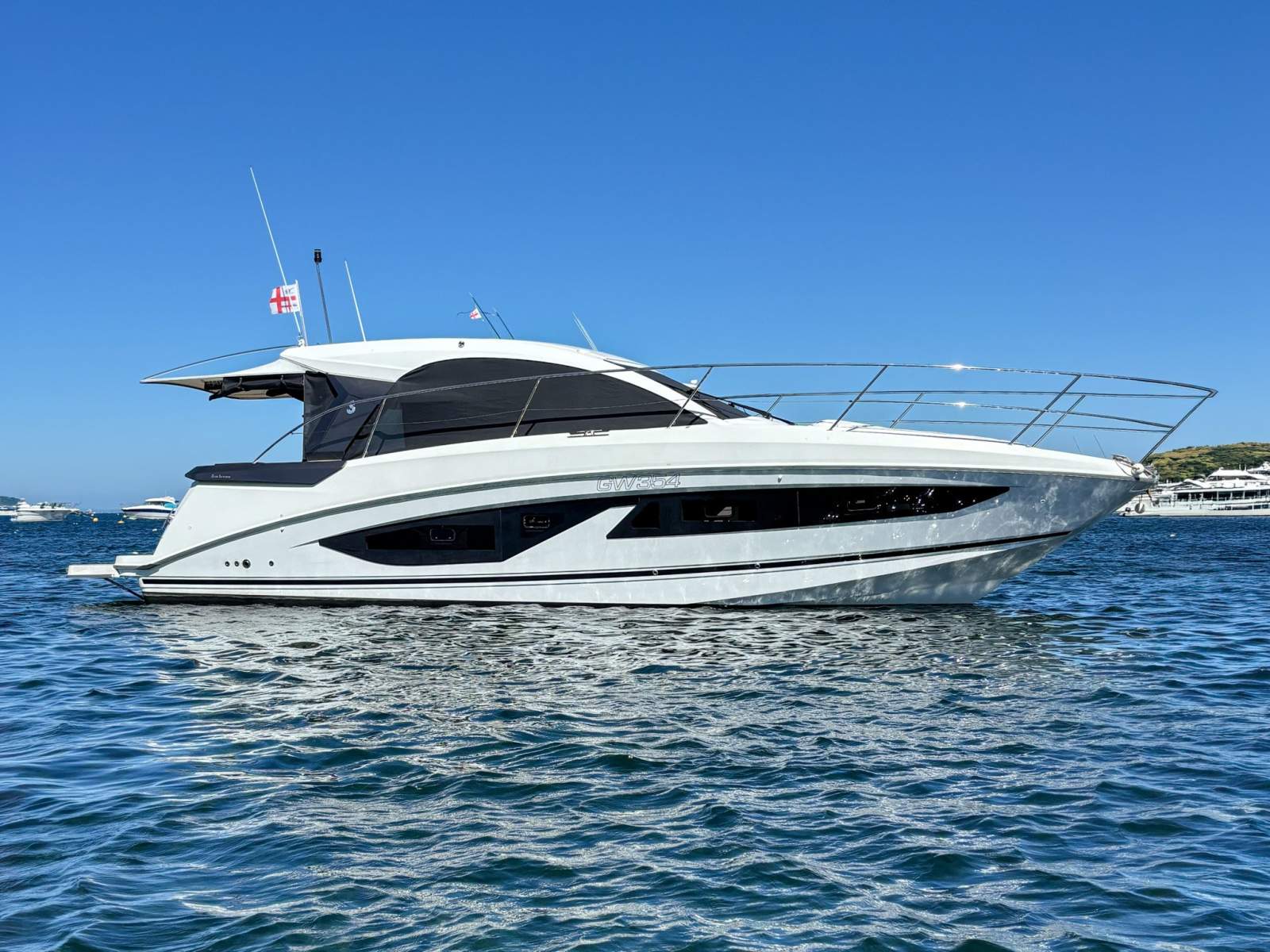 Beneteau Gran Turismo 36 - Low hrs, joystick, lithium, solar & air-con