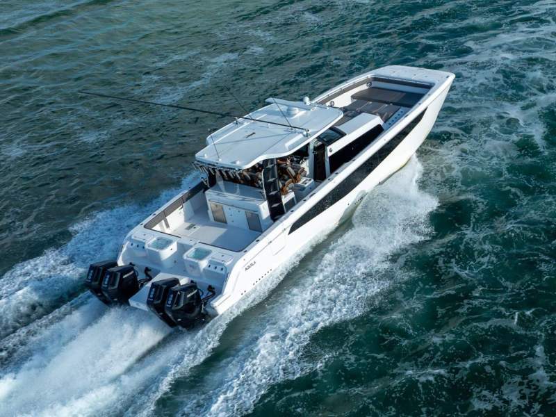 Aquila 47 Molokai