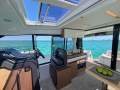 Jeanneau NC 33 Twin Diesel, just 105 hours