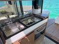 Jeanneau NC 33 Twin Diesel, just 105 hours
