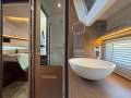 Jeanneau NC 33 Twin Diesel, just 105 hours