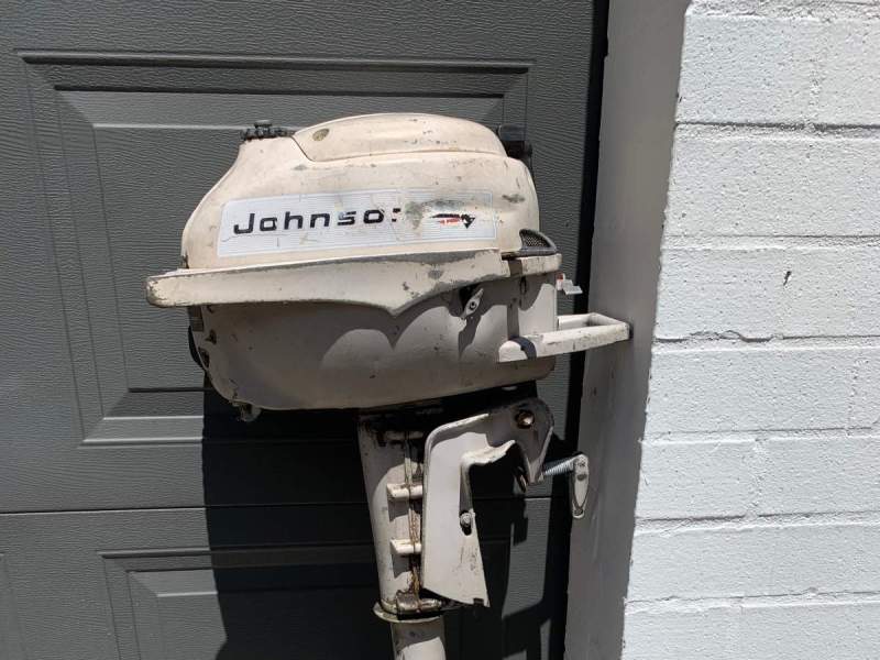 Johnson 3 hp outboard motor