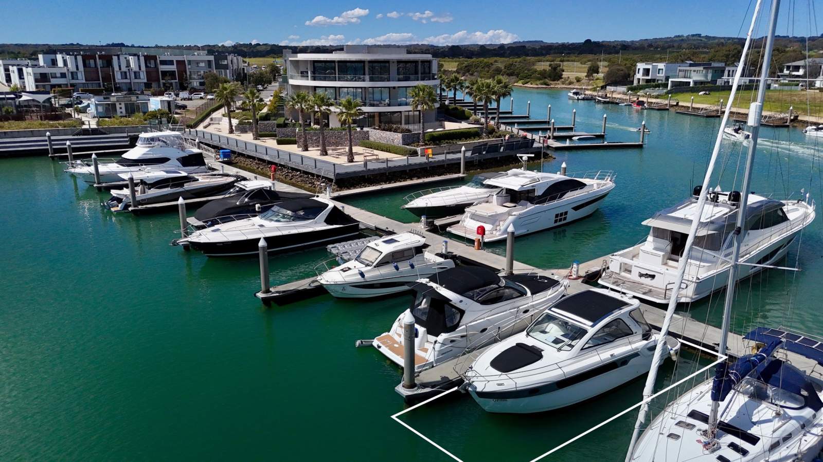 Martha Cove 15 Metre
