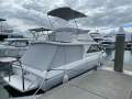 Leeder 900 Flybridge