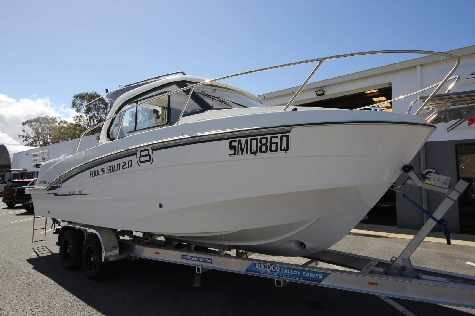 Beneteau Antares 8 V2 Fishing