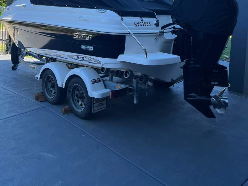 Stejcraft 580 Islander Enclosed Deluxe 2014