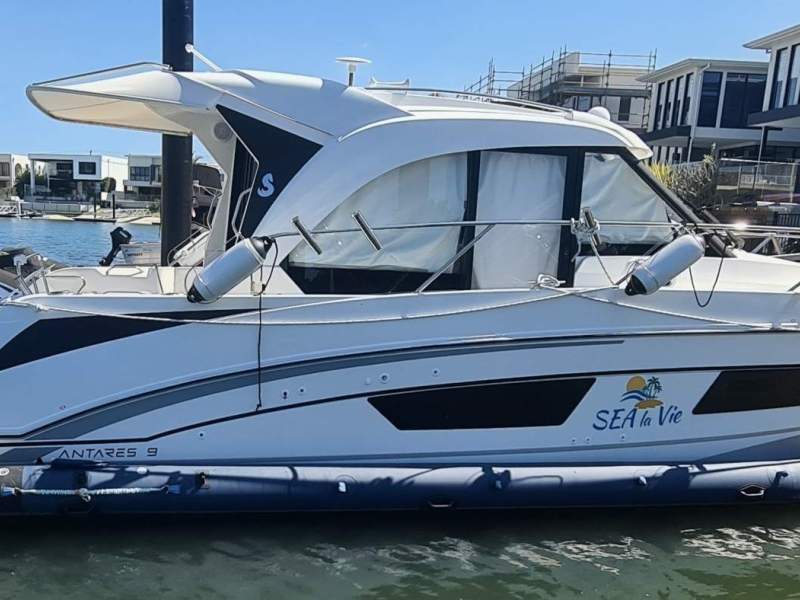 Beneteau Antares 9 OB
